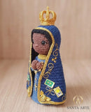 Nossa Senhora Aparecida da Proteção Divina – Amigurumi Sagrado em Crochê | Santa Arte